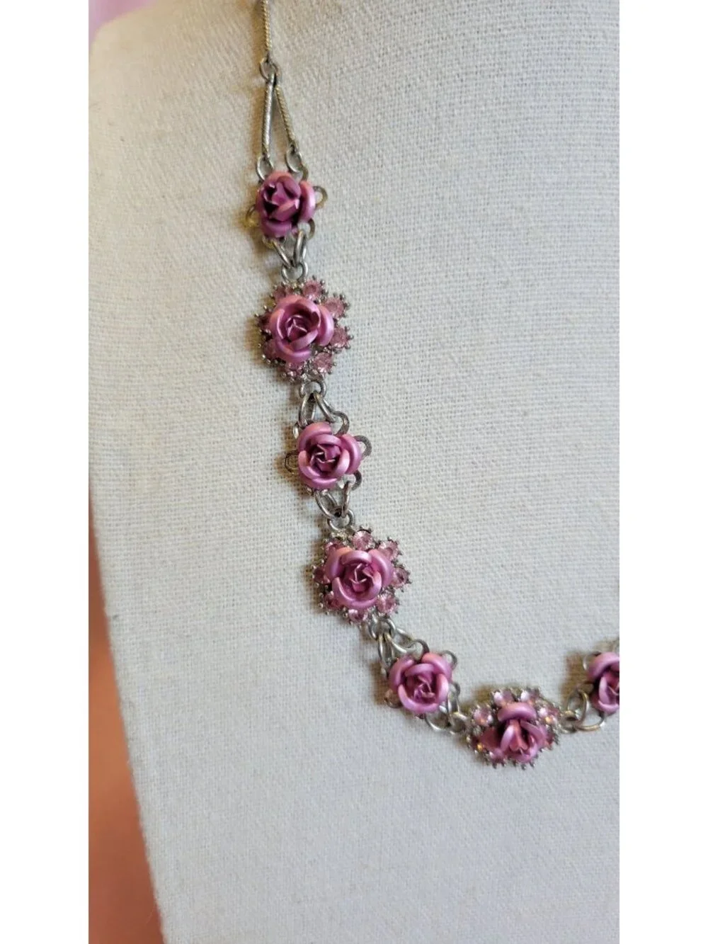 Vintage Avon Nina Ricci Silver Tone Pink Rhinestone Flower Choker Necklace N1A